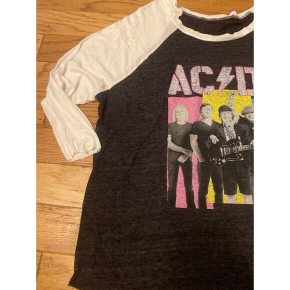 WST CST, women's ACDC graphic band cotton blend 3/4 sleeve t-shirt size XL - Picture 2 of 8